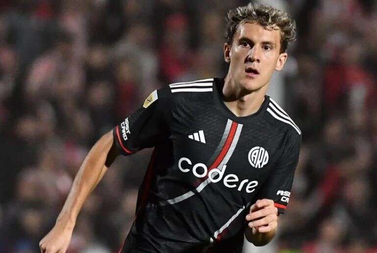 Fútbol: River se lo dio vuelta a Instituto con un hat-trick de Colidio y se clasificó primero en la Zona A