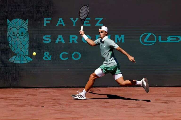 Tenis: El Masters 1000 de Montecarlo se quedó sin argentinos, perdieron Cerúndolo y Etcheverry