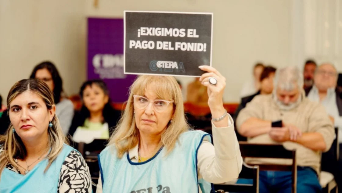 Tercer paro de los gremios docentes en la era Milei