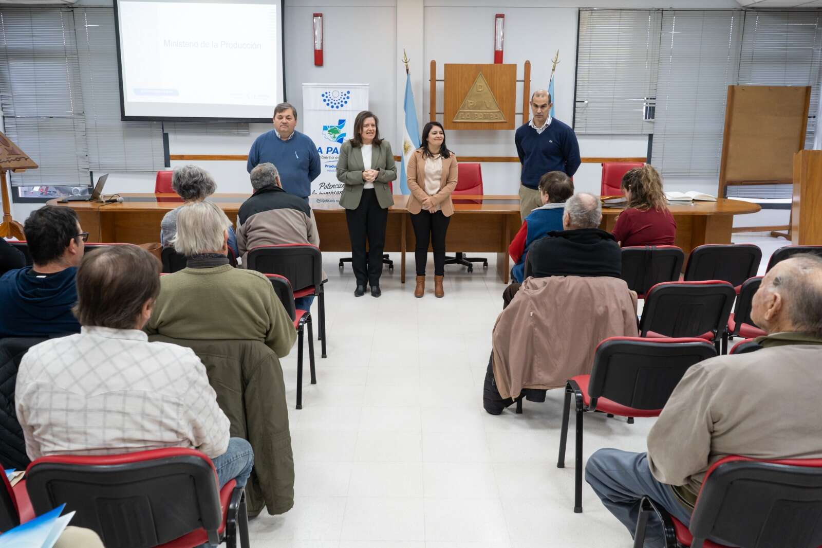Entregaron créditos a productores rurales no bancarizados