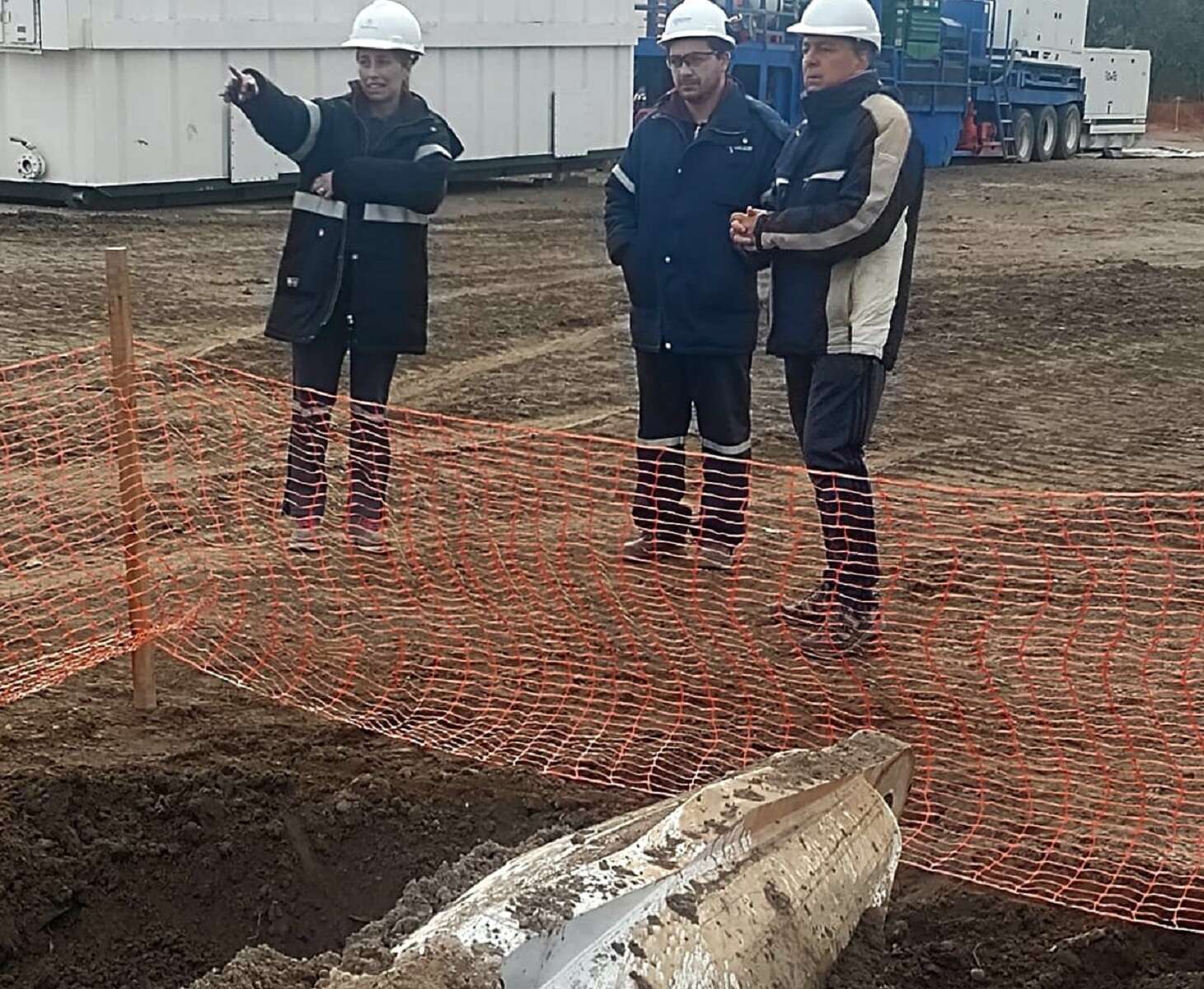 Inspeccionaron el cruce del oleoducto bajo el Río Colorado