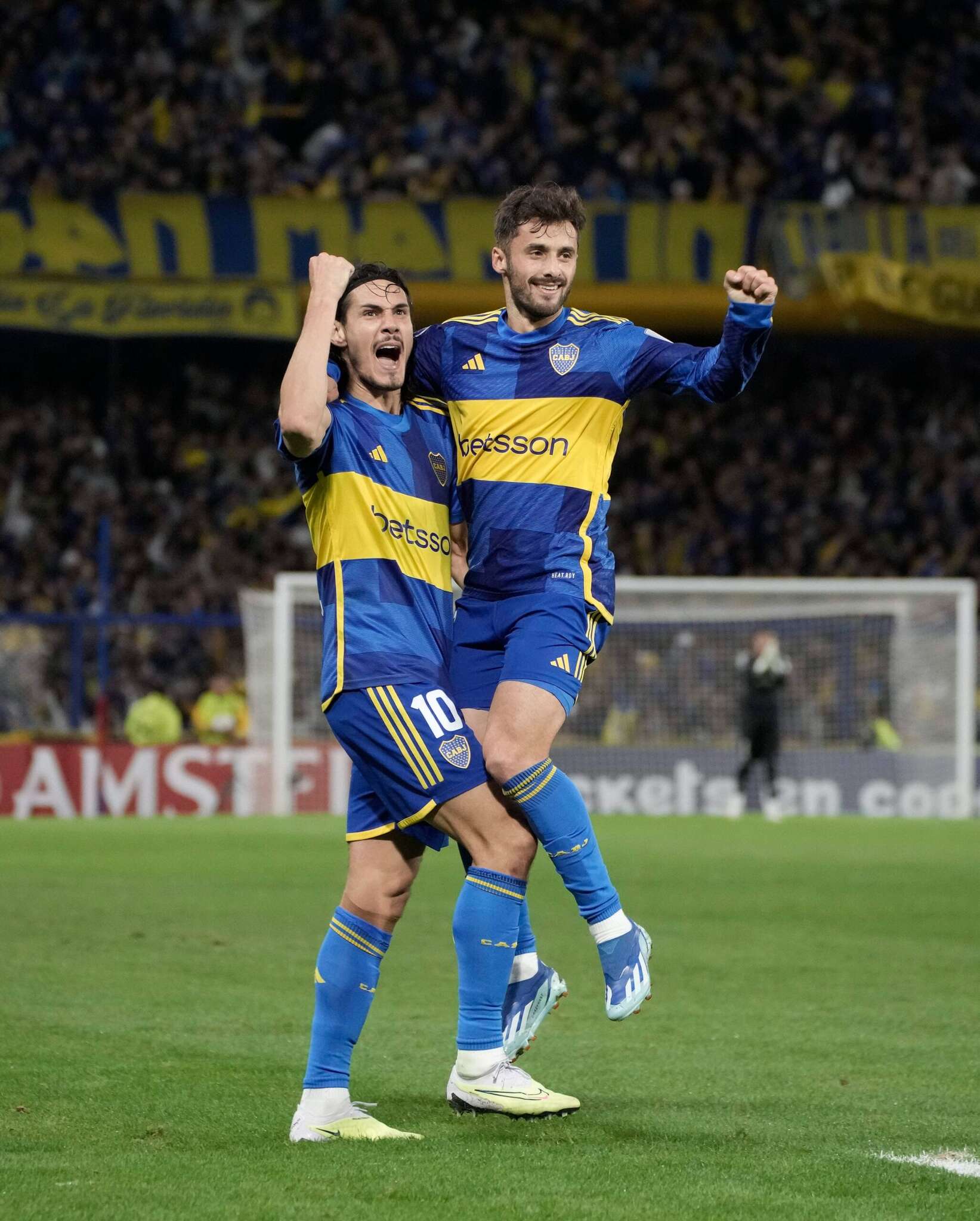 Fútbol: Boca le ganó contundentemente a Nacional y deberá jugar 16avos de la Copa Sudamericana