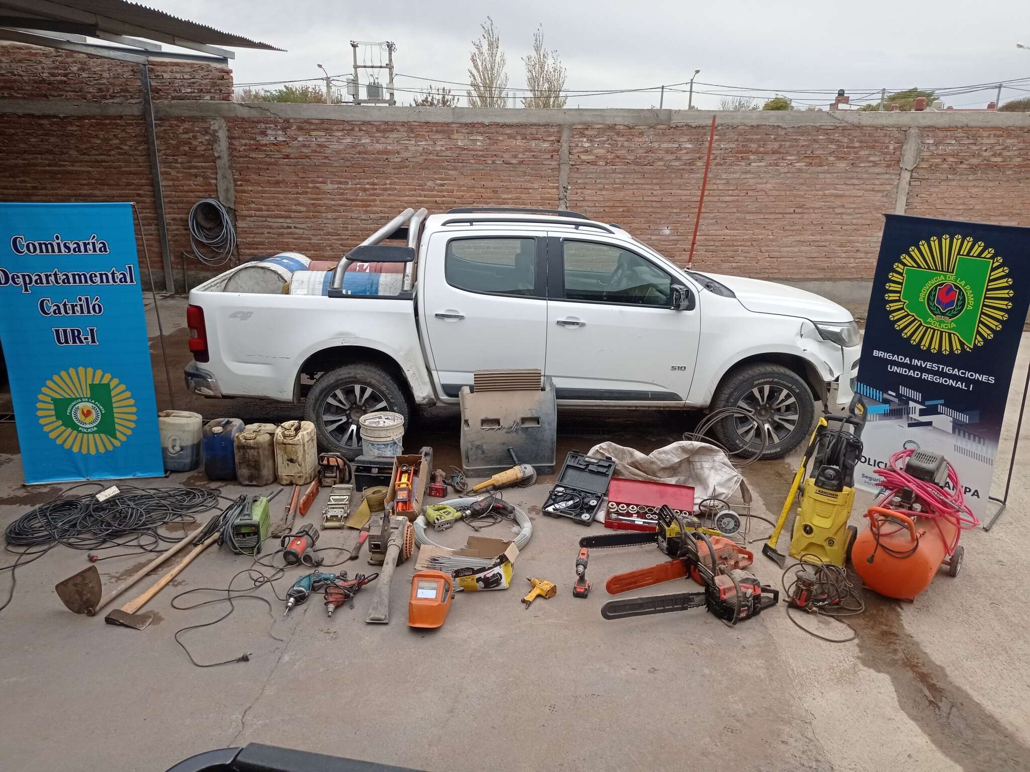 Allanamientos por robos rurales y en la ciudad de Santa Rosa: Un detenido