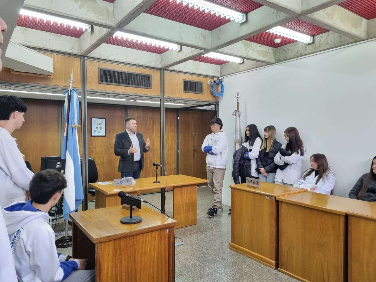 General Pico: Alumnos de colegios de la ciudad, Hilario Lagos y Alta Italia presenciaron un debate judicial
