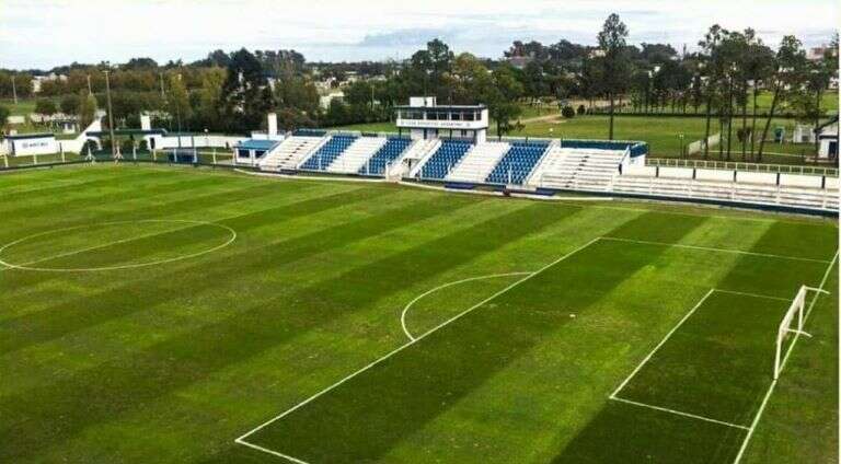 Fútbol: Ferro de Pico sufrió una nueva derrota en el Federal “A” aunque jugó mejor