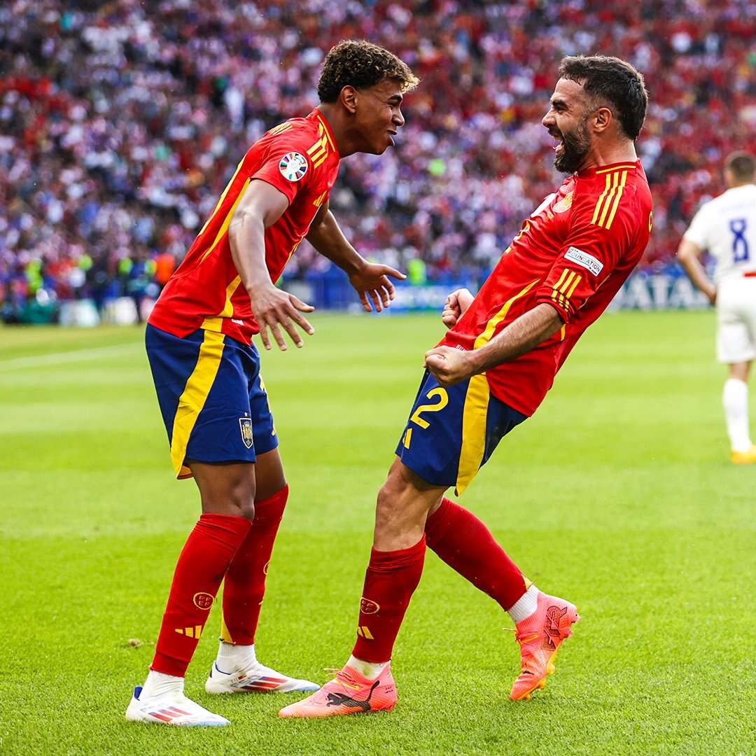 Fútbol: España goleó a Croacia en su debut en la EuroCopa