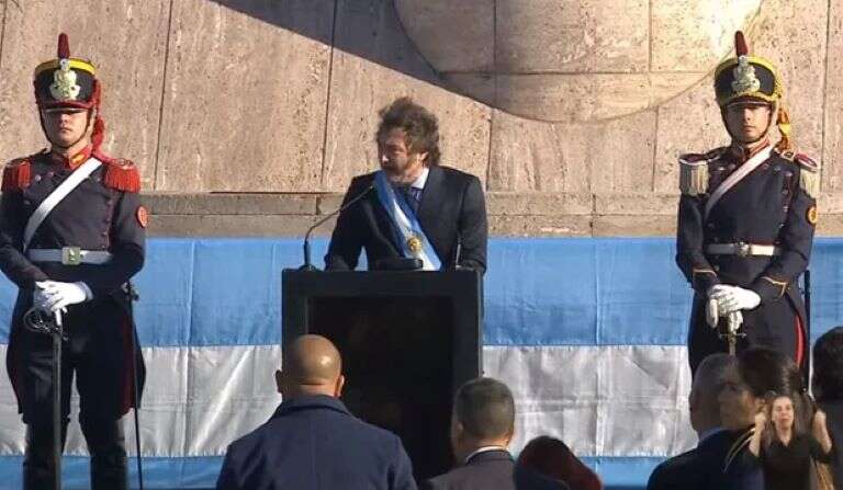 Rosario: Milei convocó a firmar el Pacto de Mayo el 9 de Julio en Tucumán