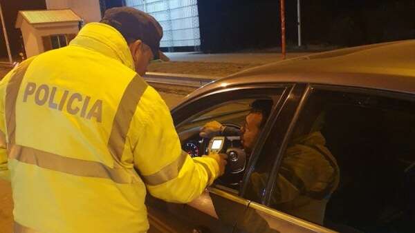 General Acha: Detuvieron al síndico de Cosega por manejar alcoholizado y agredir a la policía