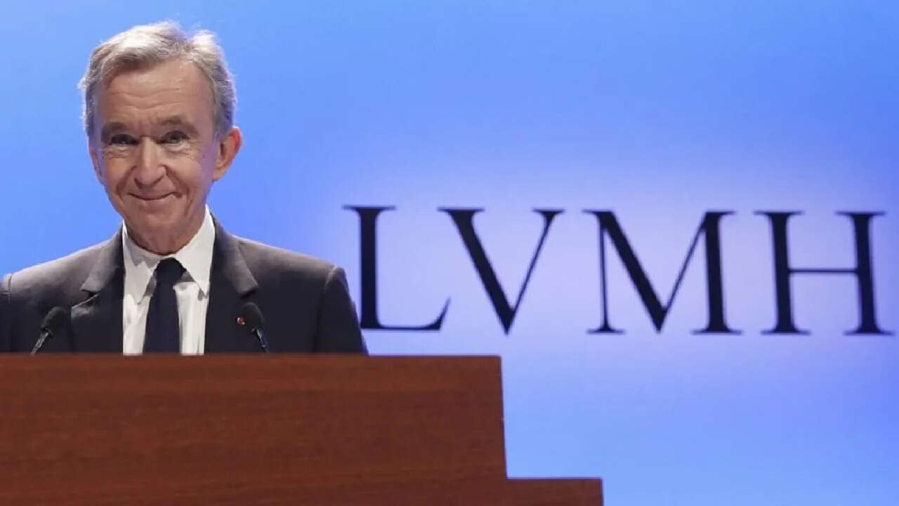 Cómo hizo su fortuna Bernard Arnault, el francés que se consolida como el hombre más rico del mundo en 2024