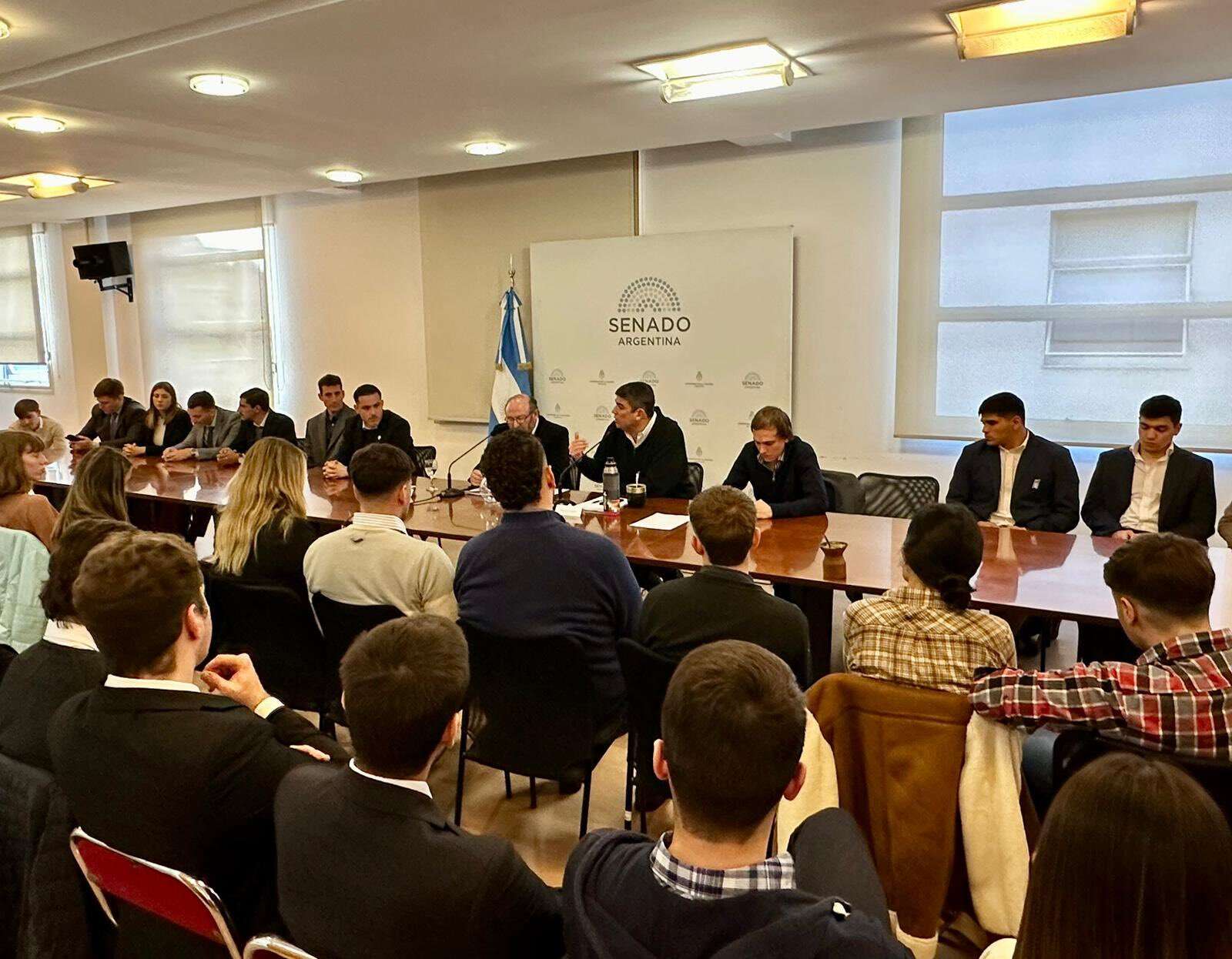 Senadores pampeanos compartieron una jornada de trabajo con ateneos vinculados al campo