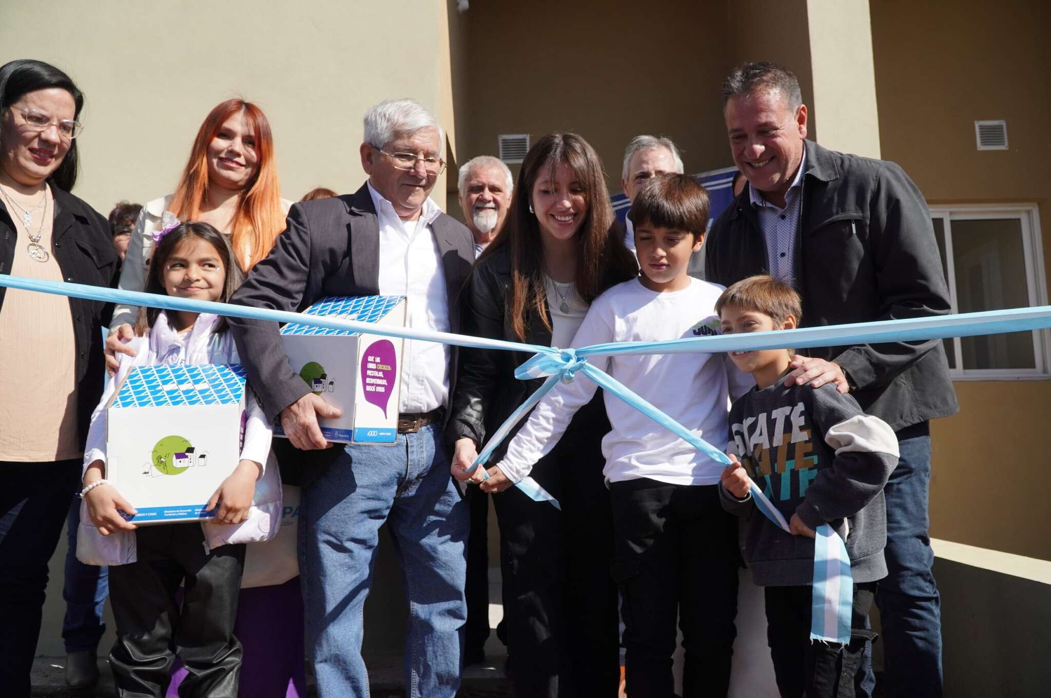 Cuatro familias de Hilario Lagos recibieron las llaves de sus casas