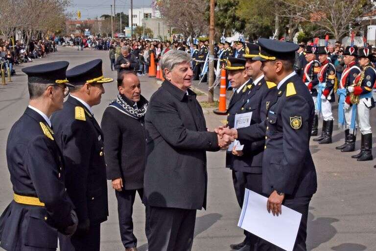 En el aniversario de la Policía de La Pampa, Ziliotto anunció nueva compra de patrulleros y sistemas de videovigilancia