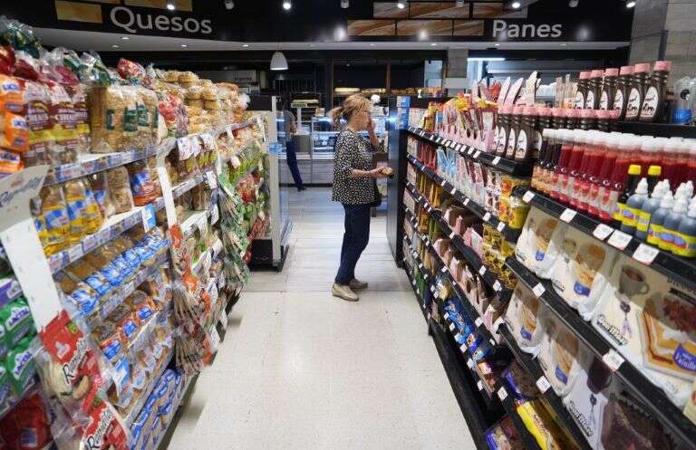 Crisis en el consumo interno Â¿superávit comercial a costa de la economía minorista?