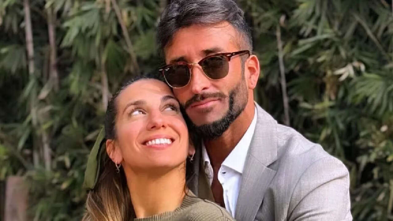Los románticos mensajes de Roberto Castillo a Cinthia Fernández con postales a puro amor: “Ya sé que estoy robando”