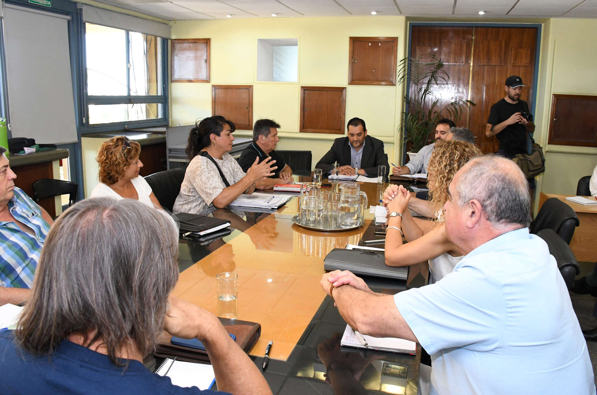 El Gobierno Provincial convocó a la paritaria estatal para este viernes 27