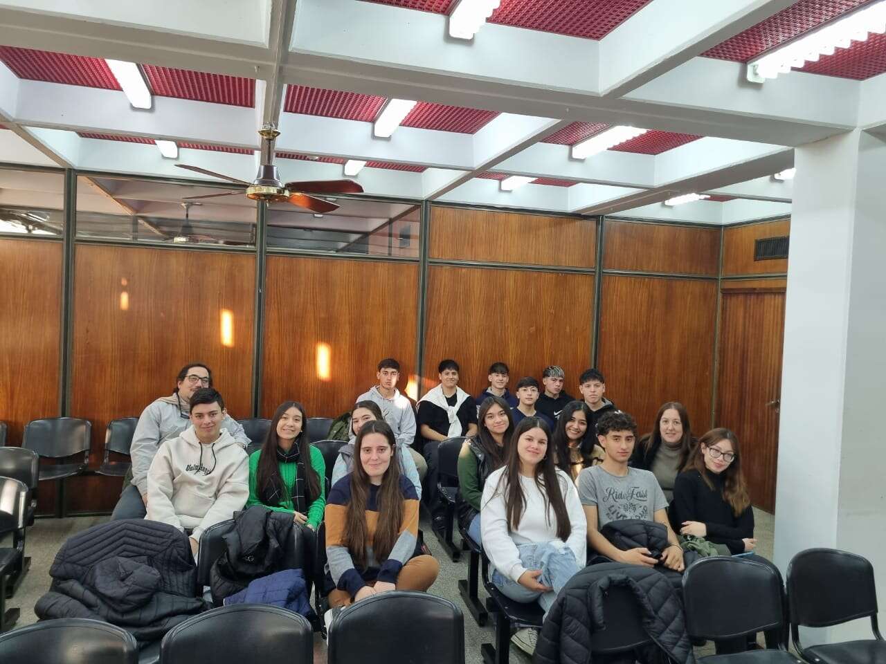 Alumnos de Quemú Quemú presenciaron un debate oral y una charla en General PicoÂ Â Â Â Â Â Â Â Â Â Â Â Â Â Â Â Â Â Â Â Â Â Â Â Â Â Â Â Â Â Â 