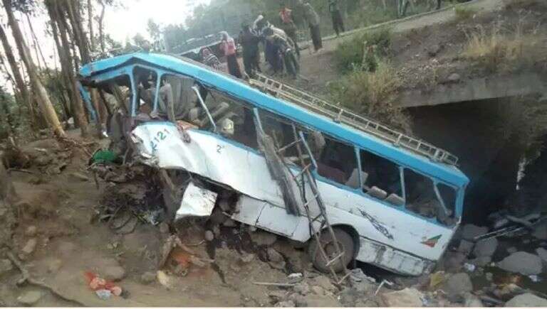 Etiopía: Trágico accidente con 28 muertos y 19 heridos