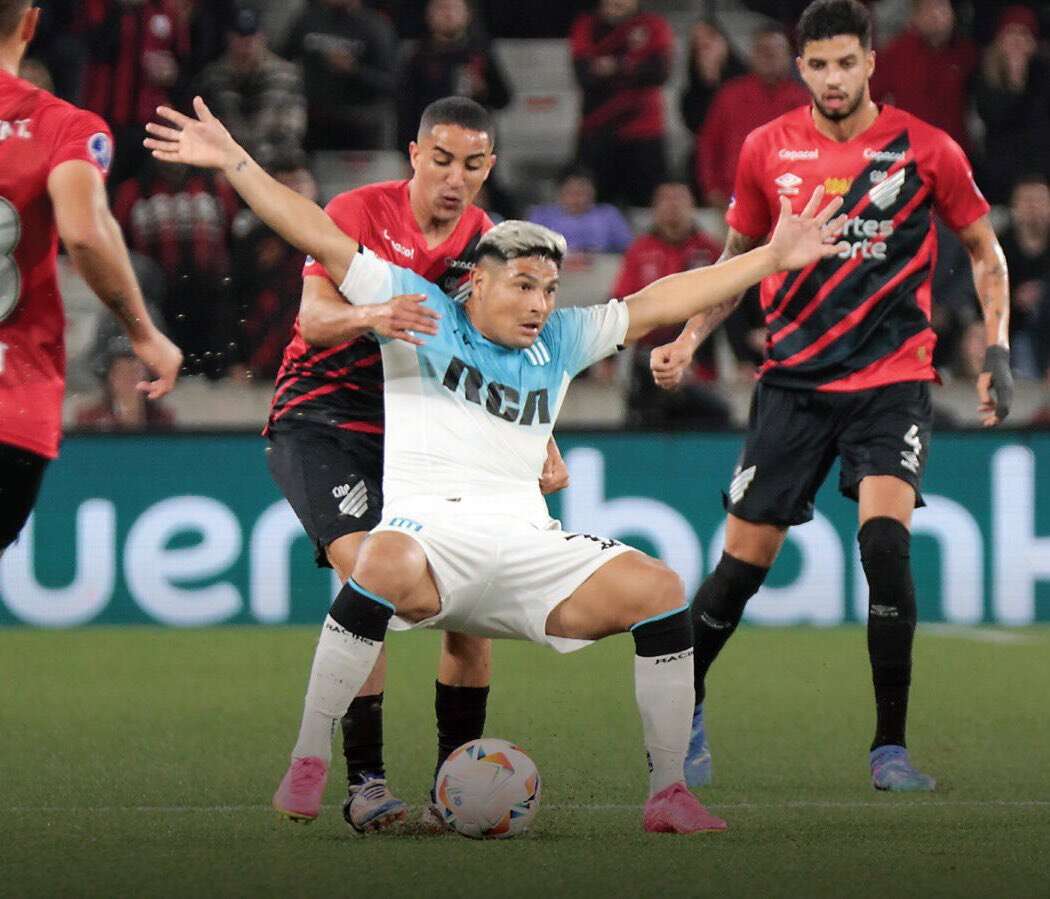 Fútbol: Racing cayó por la mínima ante Paranaense y deberá revertir la situación en Avellaneda