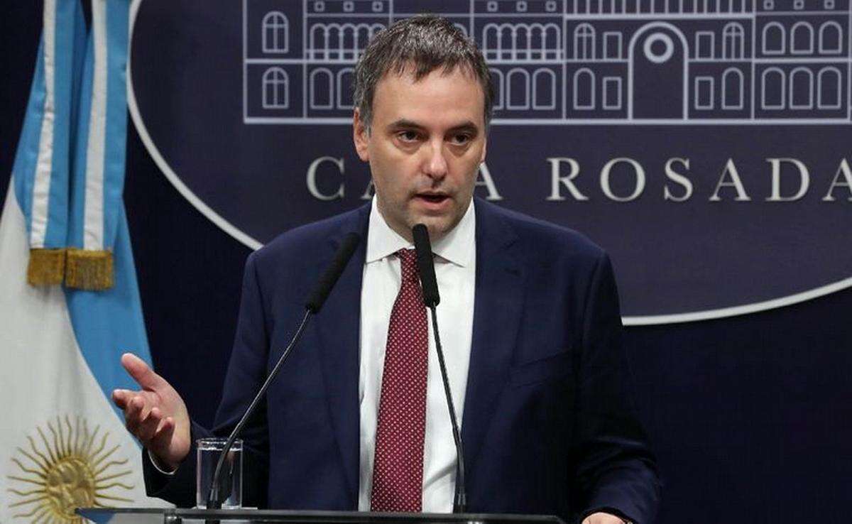 Ascendieron a Manuel Adorni y tendrá rango de ministro