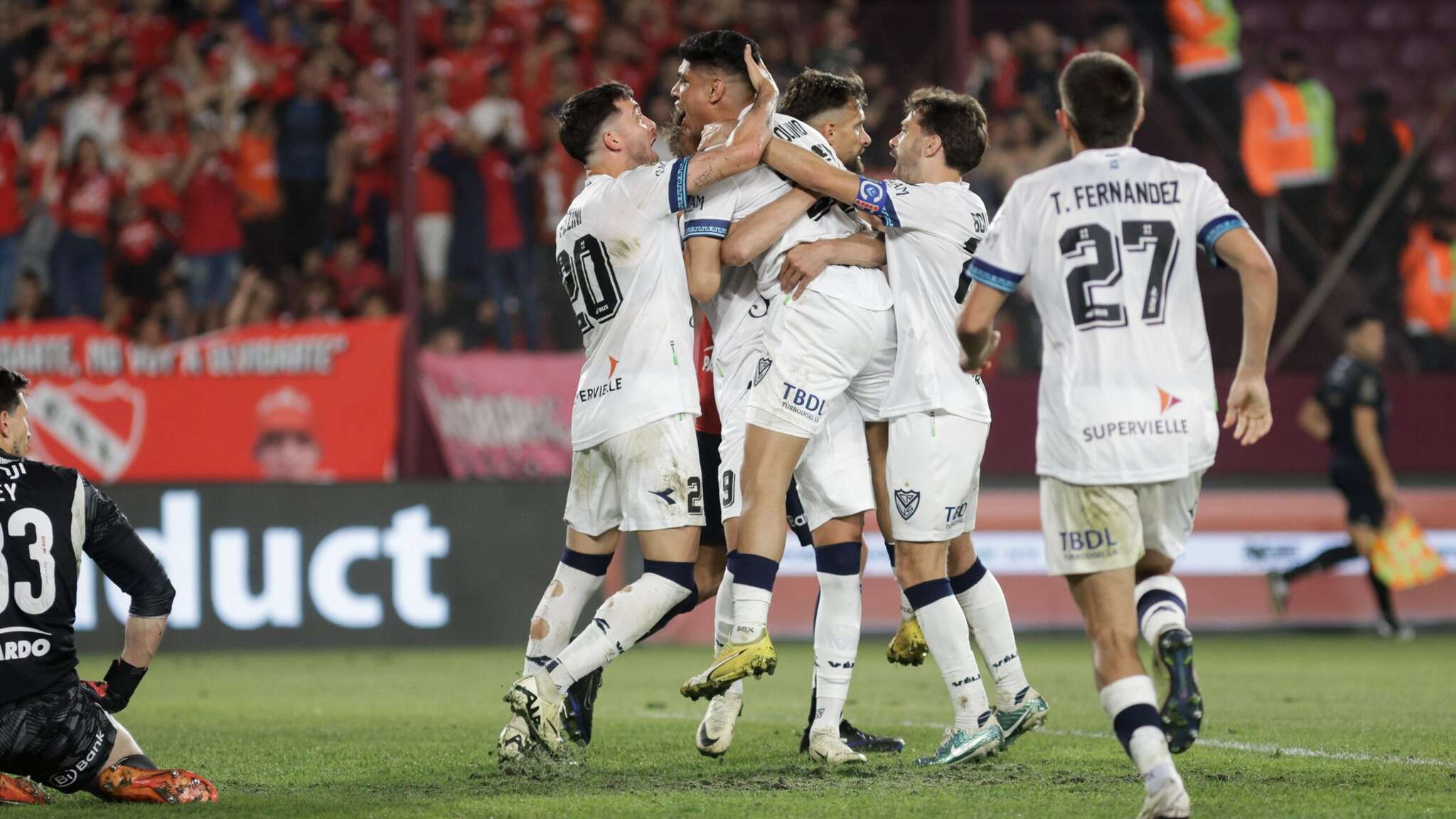 Fútbol: Vélez venció a Independiente y está en semifinales de la Copa Argentina