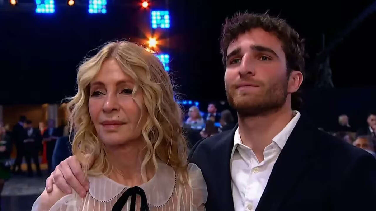 Quién es el nieto de Cris Morena que revolucionó las redes sociales durante los Premios Martín Fierro 2024