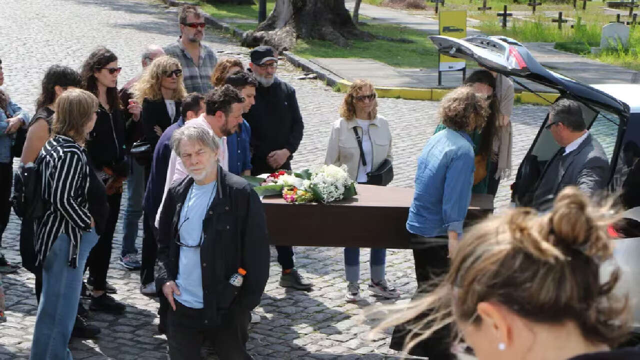 Las fotos del conmovedor último adiós a Daniel Fanego en el Cementerio de la Chacarita