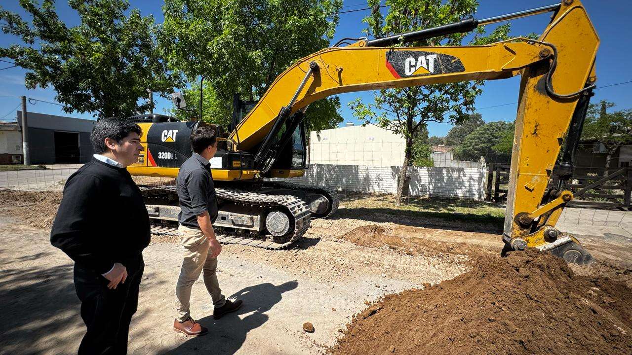 Winifreda: Avanza la red de desagÃ¼es cloacales y planta de tratamiento