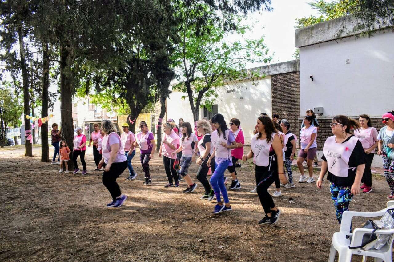 General Pico: Jornada de sensibilación sobre el cáncer de mama