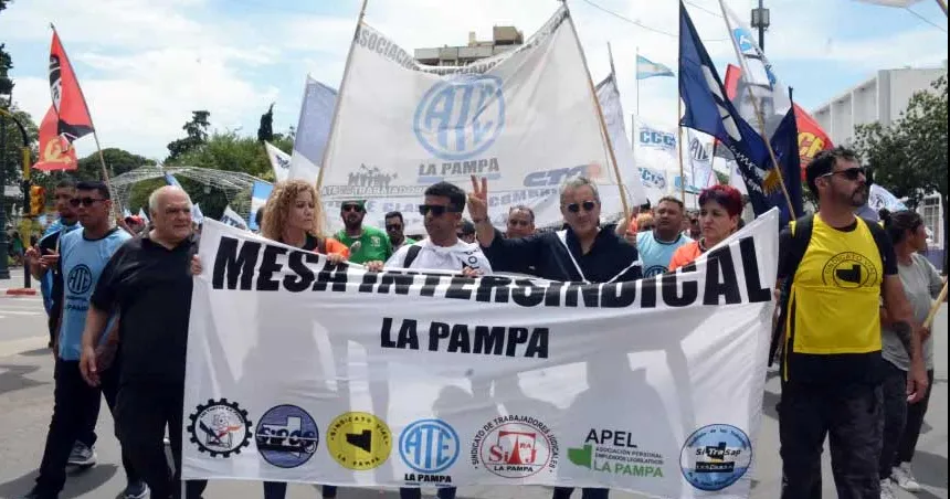 La Intersindical firmó el proyecto de ley de recategorizaciones