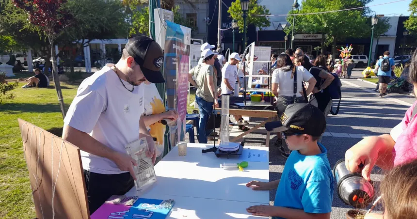 Santa Rosa: Realizaron un festival en defensa de la ciencia
