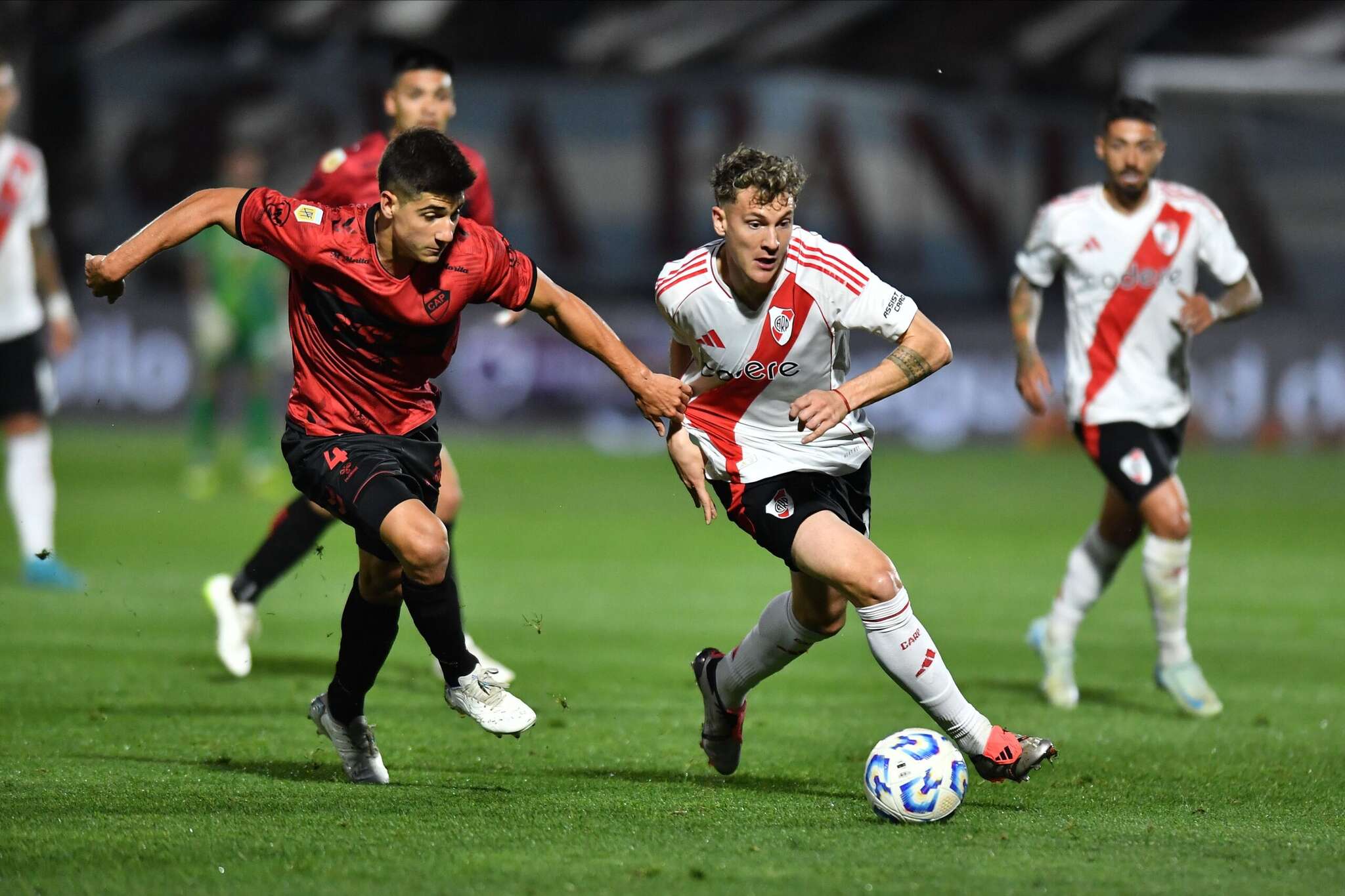 Fútbol: River y Platense no se sacaron diferencias