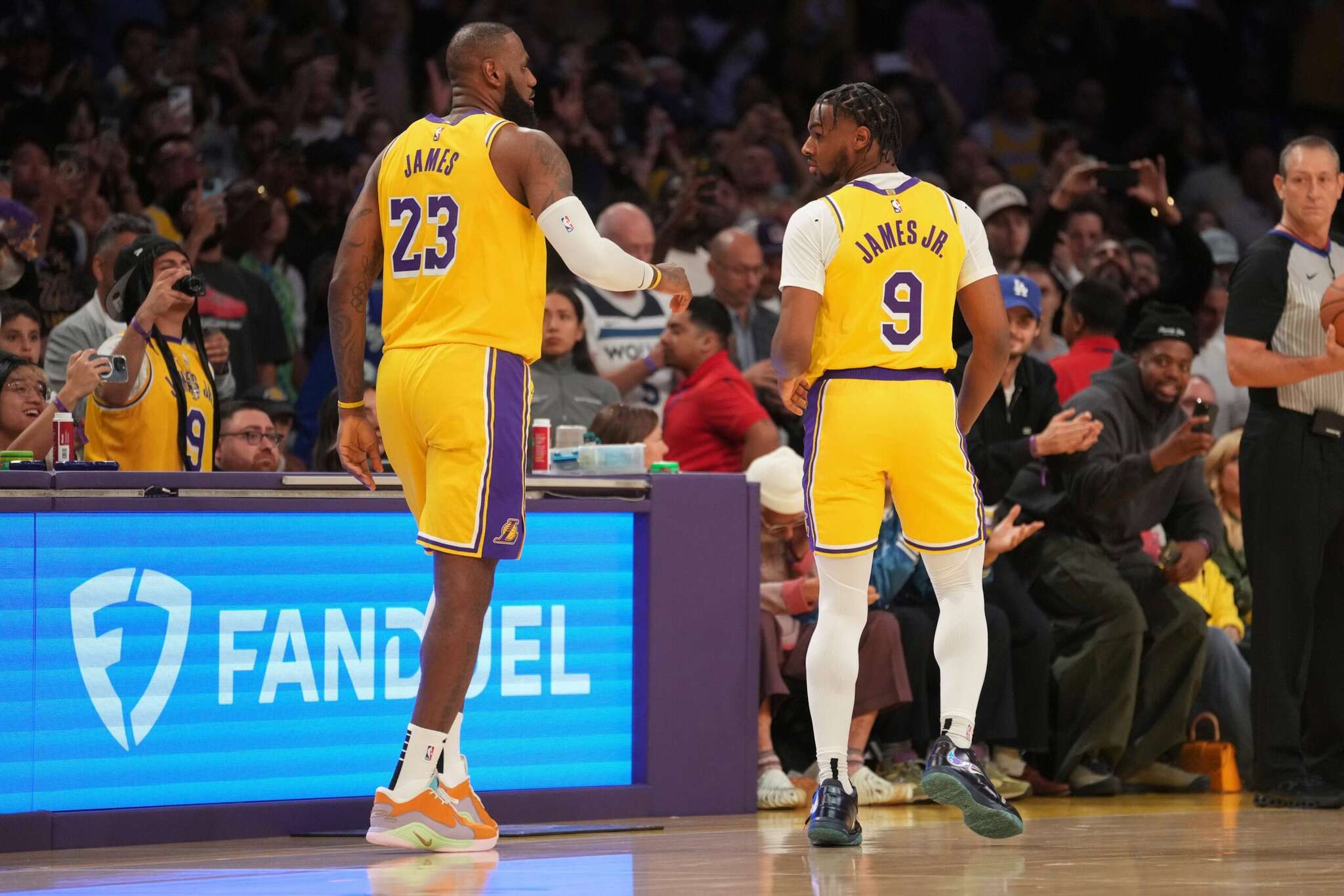 NBA: LeBron James y su hijo Bronny jugaron juntos e hicieron historia
