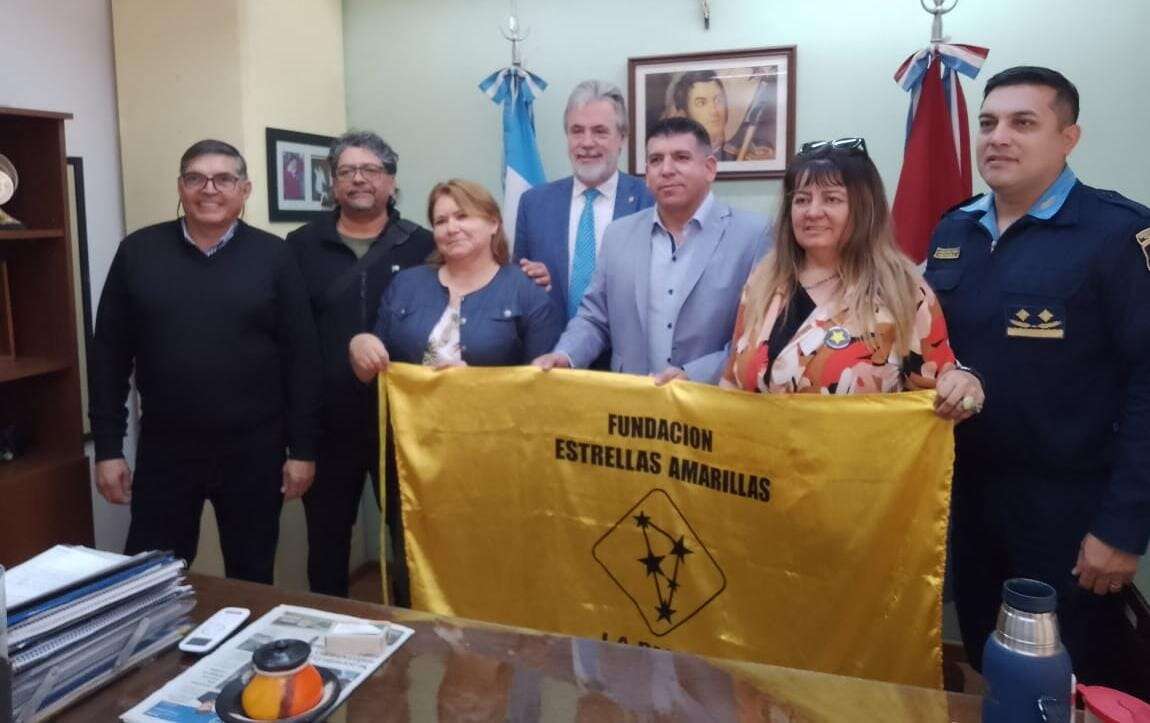 Estrellas Amarillas se reunió con la policía caminera de Córdoba