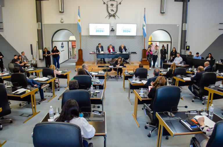Los diputados provinciales llevaron a cabo una nueva sesión ordinaria en la Cámara