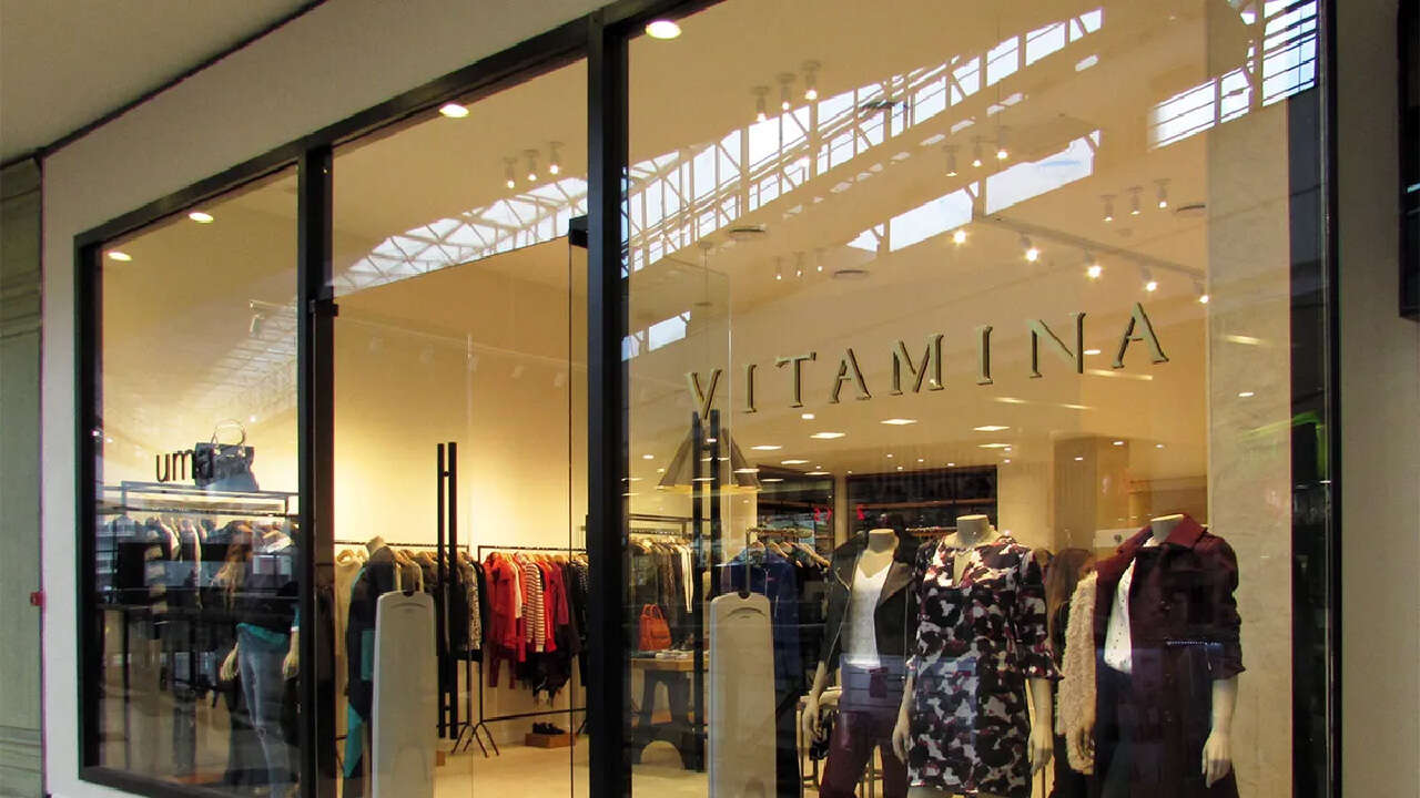 Dos reconocidas marcas de indumentaria femenina están a la venta y no encuentran comprador