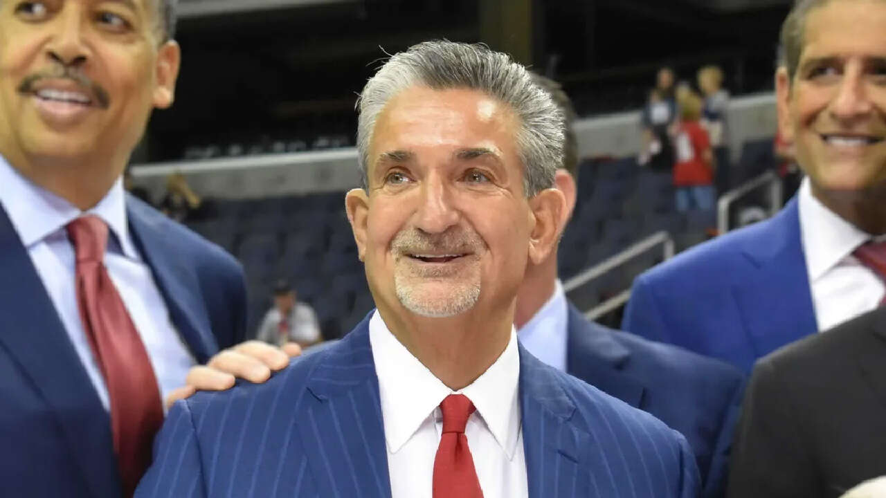 Quién es Theodore Leonsis, el multimillonario con experiencia para los negocios en cine, tecnología y deportes