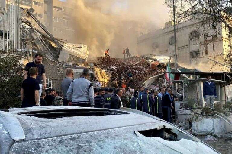 Medio Oriente: Ataques aéreos israelíes contra edificios residenciales dejan 15 muertos en la capital de Siria