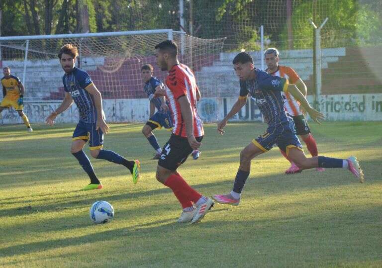 Fútbol: All Boys de Santa Rosa venció a Costa Brava y logró clasificar a la próxima instancia del Regional Federal