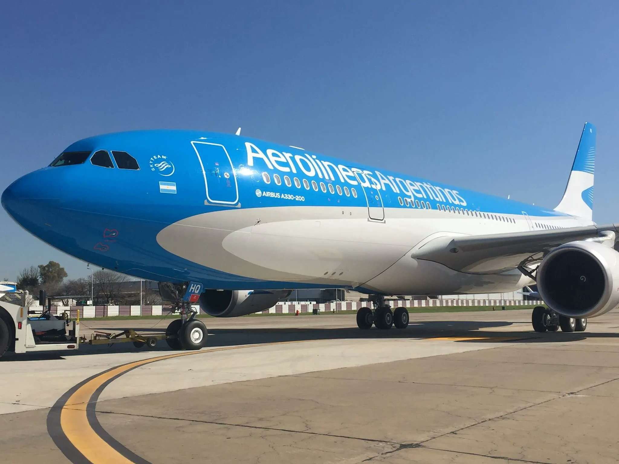El Gobierno ratificó que Aerolíneas Argentinas “se privatiza o se cierra”