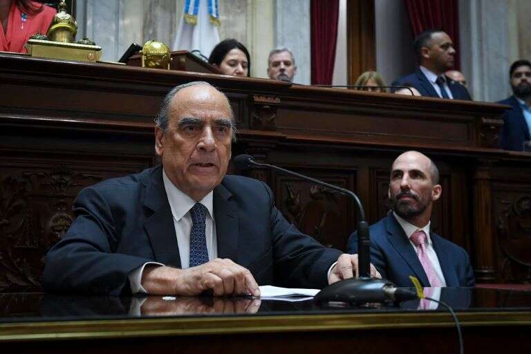 Criptogate: se oficializó la sesión del martes para interpelar a Guillermo Francos