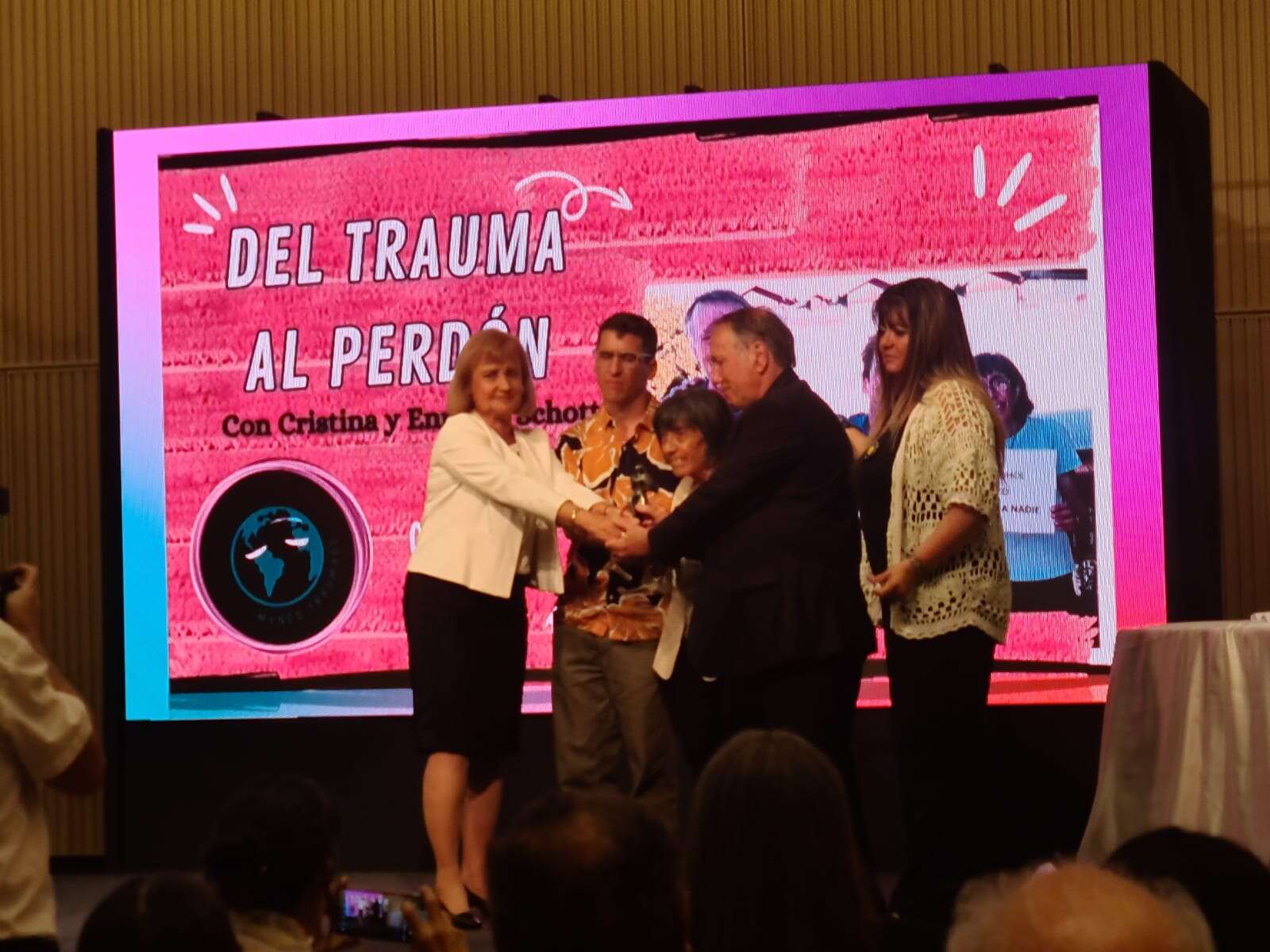 La Fundación Estrellas Amarillas en los Premios Luchemos por la Vida 2024