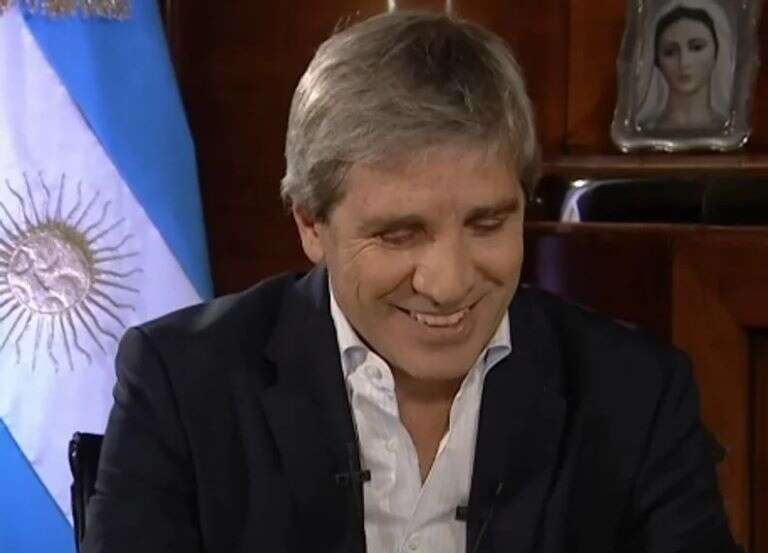 Caputo prometió “nivelar la cancha” antes de abrir la economía