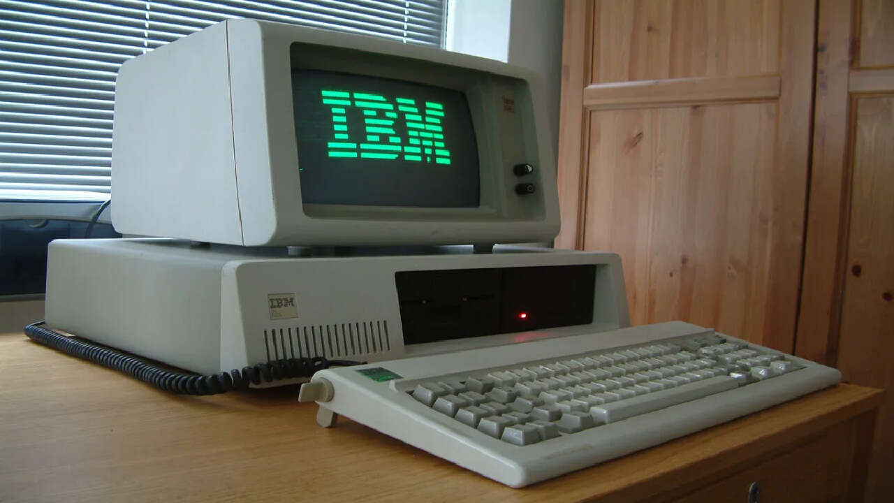 Cuál fue el invento millonario que revolucionó el mundo de la informática y le significó premios importantes a su creador