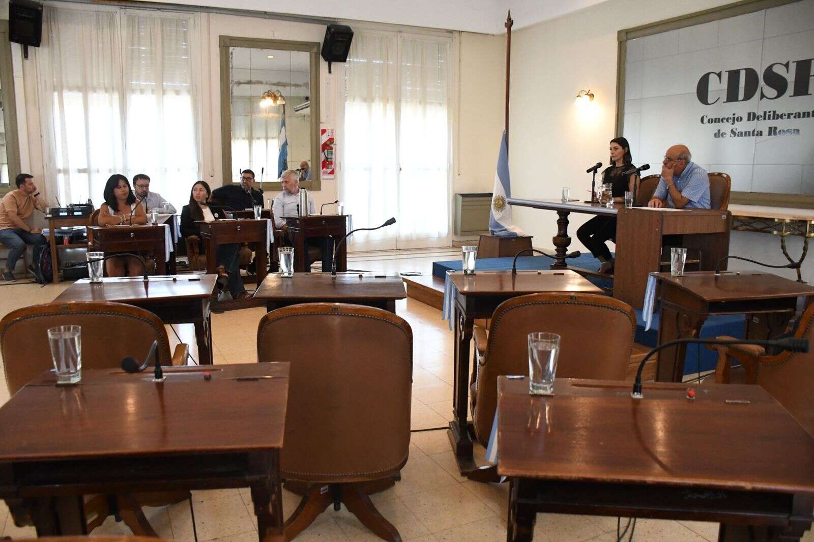 “Falta de transparencia: sin tener el costo de los servicios, no hay quórum”