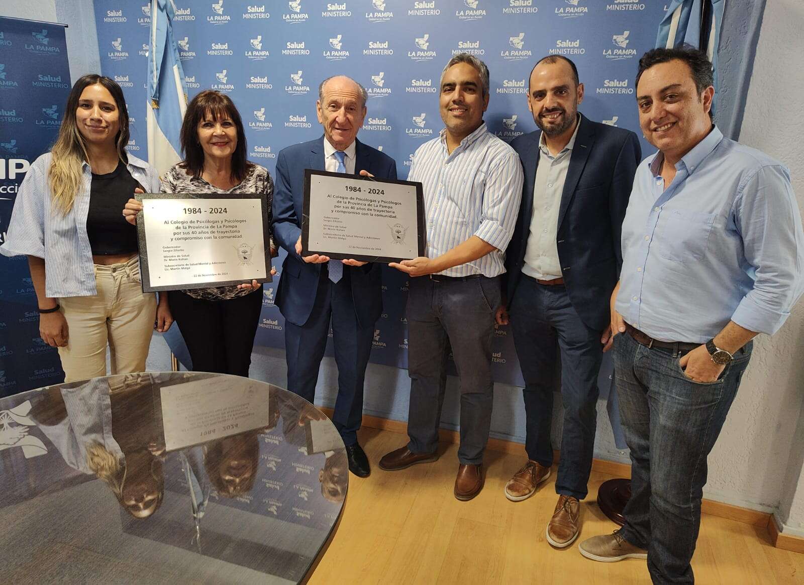 Salud entregó reconocimientos al Colegio de Psicólogos por su 40Âº aniversario