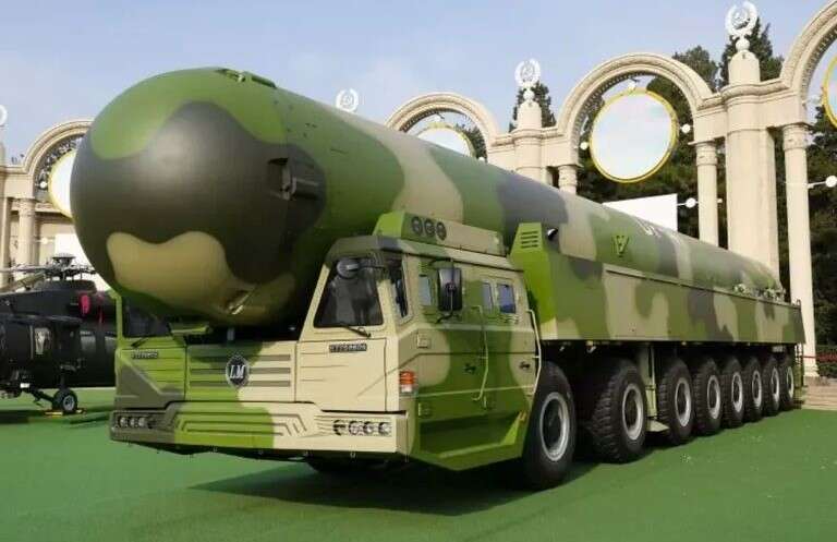 Estados Unidos: El Pentágono reveló que China aumentó su arsenal nuclear Â¿Cuántas bombas tiene?