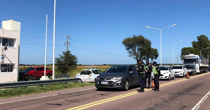 Dos policías acusados de cohecho esperan fecha para el juicio oral