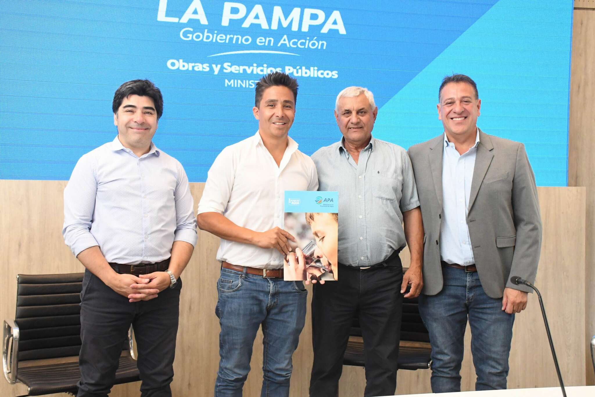 Construirán un acueducto en Loventuel y más cordón cuneta en Caleufú