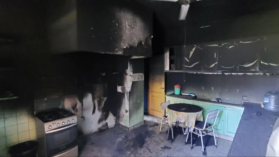 Un rayo provocó el incendio de la escuela de Carro Quemado