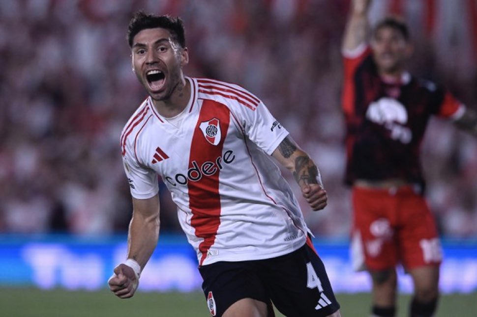 Fútbol: Con un gol de Montiel sobre el final, River le ganó con lo justo a Instituto en el Más Monumental